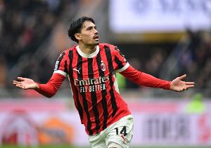 国际足联俱乐部世界杯-赖因德斯：米兰城现在是红黑色的 我亏欠皮奥利很多