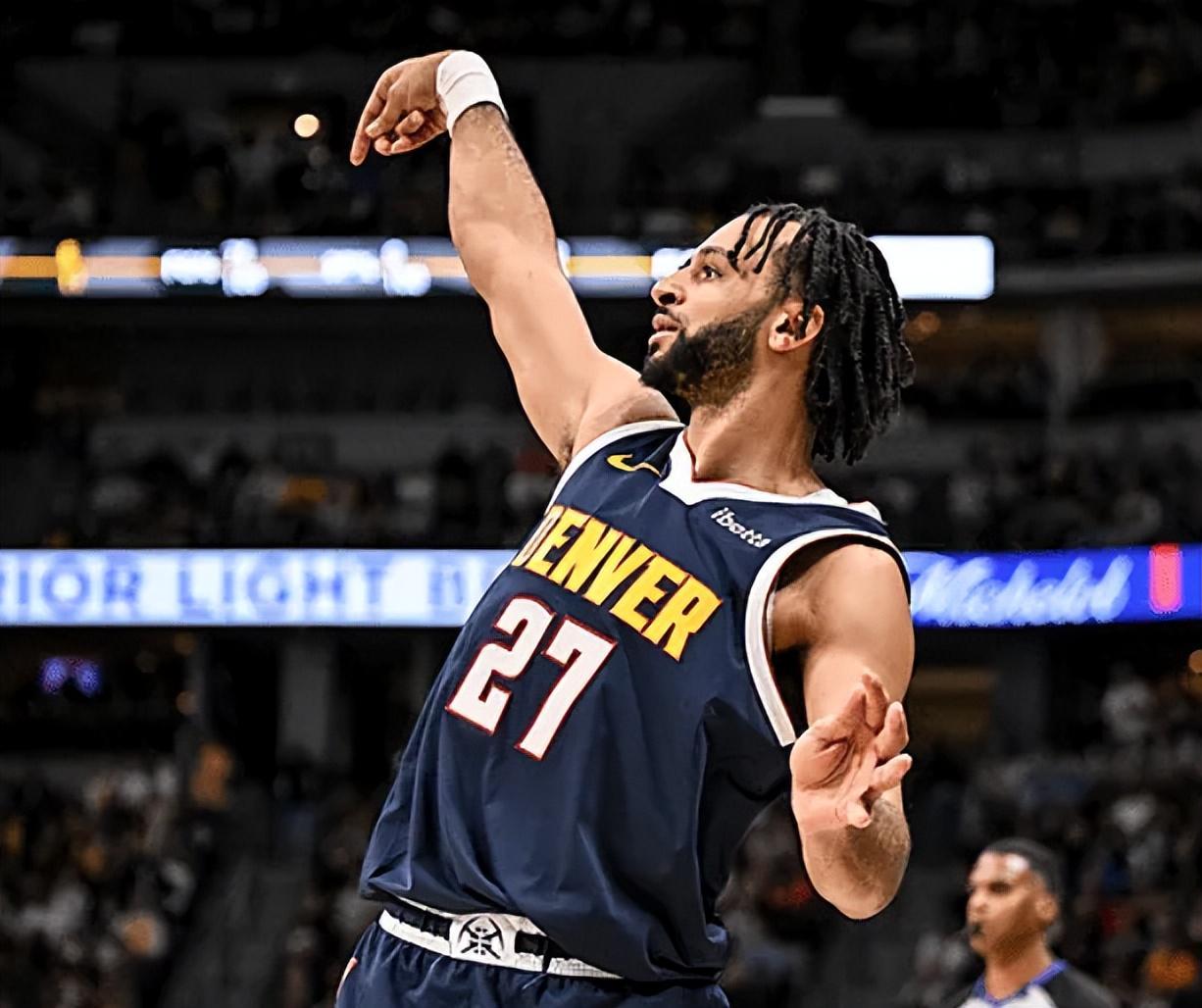 世俱杯-艾顿伤退！湖人16分大逆转，詹姆斯创2大NBA神迹，东契奇大号三双