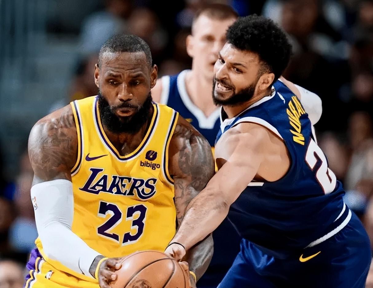 世俱杯-艾顿伤退！湖人16分大逆转，詹姆斯创2大NBA神迹，东契奇大号三双