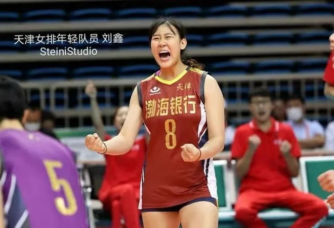 体育博彩-离谱！天津女排替补战河南：陈鹤心表现拉胯，刘鑫实力差还怪队友|路晶|球迷|球员|失误|机会_新浪体育_新浪新闻